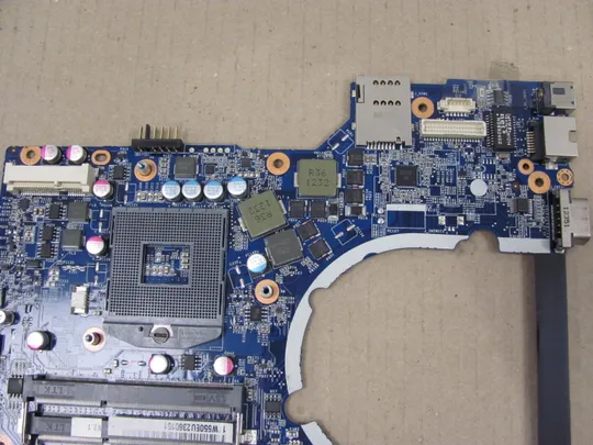 номер0119-16 материнська плата,Mainboard,Материнка,Основна плата,Системна плата,Плата системи  РОБОЧА 6-71-W5400-D02 для  CLEVO W550SU W550EU W550  оригінал Де купити