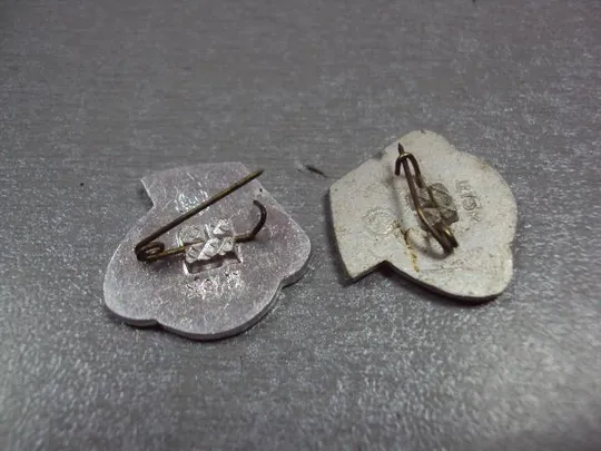 знак 1 мая голубь лот 2 шт №3586 Де купити