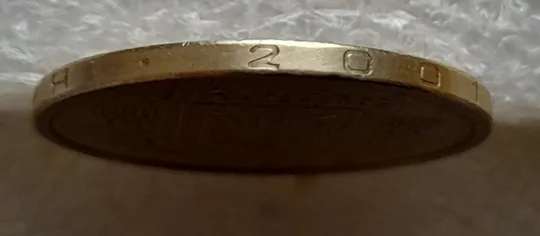 (7475) 1 гривня 2001 1АД1 широкий кант реверса - пелюстки наближені до канту + викрошка внизу "2" на гурті (1 гривна 2001 1АД1) З аукціону