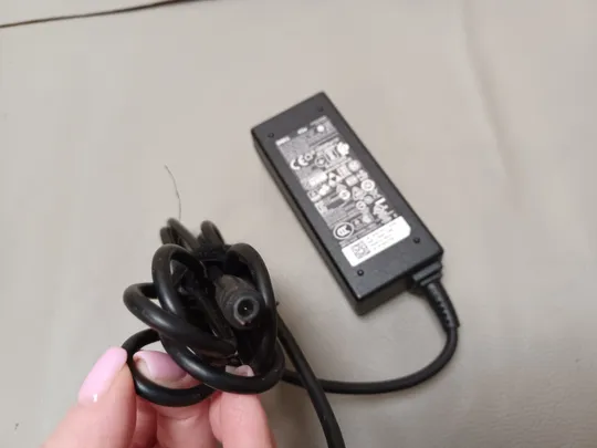 0612C  адаптер живлення DELL LA45NM140 45W 19.5V 2.31A Де купити