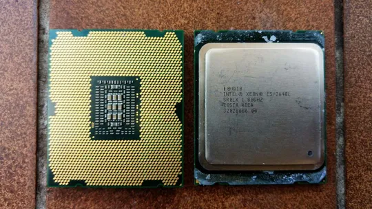 8х ядерный процессор Intel Xeon E5-2648L SR0LX 8C/16HT 1.80-2.10GHz/20M/8.00GT/s 70W LGA2011 Ціна