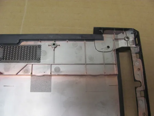 номер0929-29 Кришка дно піддон корпуса Нижний корпус (дно) для ноутбука Низ 46008B0I0025 5CB0M44667 для Lenovo V110-15IKB V110-15ISK оригінал З аукціону