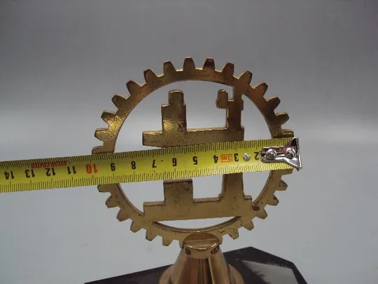 Фигура знак Одесский завод радиально-сверлильных станков бронза на подставке высота 16,3 см №4006 Продаж