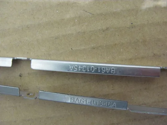 342-6 кріплення BA61-01345A для SAMSUNG E3520 RV511 RV509 RV520 оригінал Де купити