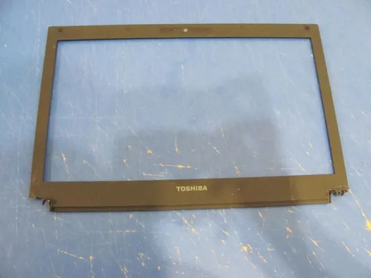 №241-4 рамка матриці GM903128021A для TOSHIBA TECRA R840 R845 оригінал Ціна
