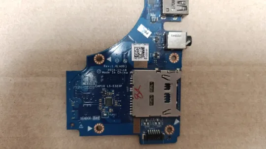 номер0635-16 плата USB Audio SD Card Reader  CAP10 LS-E323P для Dell Precision M7720 7720 оригінал Продаж