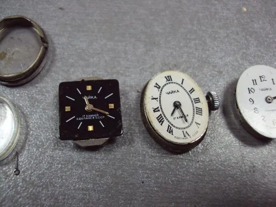 Купити Циферблат и механизм к наручным женским часам чайка часы ссср лот 3 шт №11077