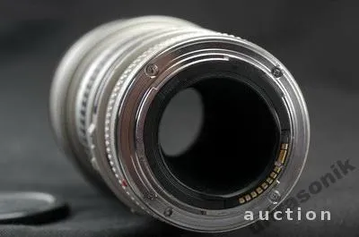 Canon EF, EF-S телеобъектив Canon EF 300mm/4 L USM Ф77mm Де купити