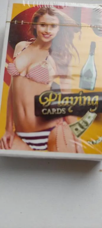 Игральные карты Девушки, запечатанные tn736 З аукціону