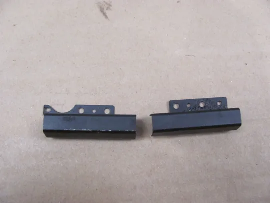 номер0986-9 заглушка петель Кришки петель Захисні елементи петель Корпусні заглушки для петель для Dell Precision 7530 7540 M7540   оригінал Ціна