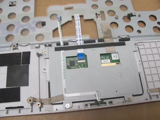 номер0941-2 Палмрест корпус топкейс палмрест тачпад для ноутбука  cover-C 3KLZ8TALV00 EALZ8004010  для  Lenovo Ideapad U410 оригінал Інструкція