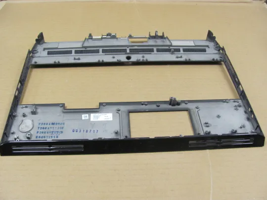 767-3 Кришка панель палмрест 0036Y0 AM2F1000701  для Dell Alienware Area 51m  оригінал Характеристики