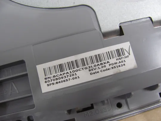 548-1 Кришка дно піддон корпуса 6070B0937201 840657-001  для HP ProBook 640 G2 640 G3 645 G2 645 G3   оригінал З аукціону