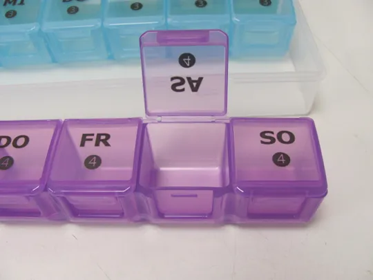 Пластикова коробка для зберігання ліків Beaver Pill Box/Medicine Box/Pill Organiser (4 ряди (упаковка по 2)) (14) Продаж