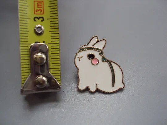 Купити Значок пін білий кролик з повязкою ніндзя зайчик заєць Ninja white rabbit знак брошка №18440