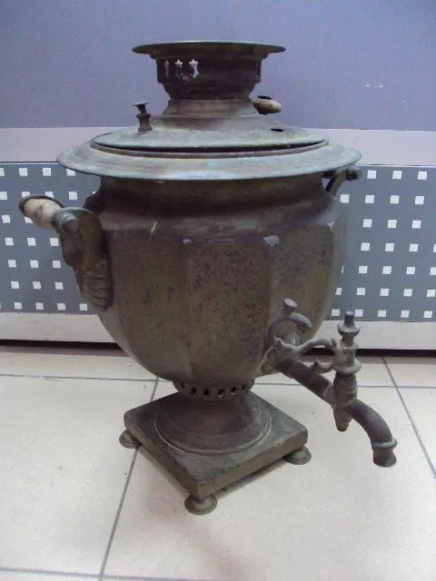 Самовар чашей Ермилова ваза с гранями латунь высота 39 см №11835 Ціна