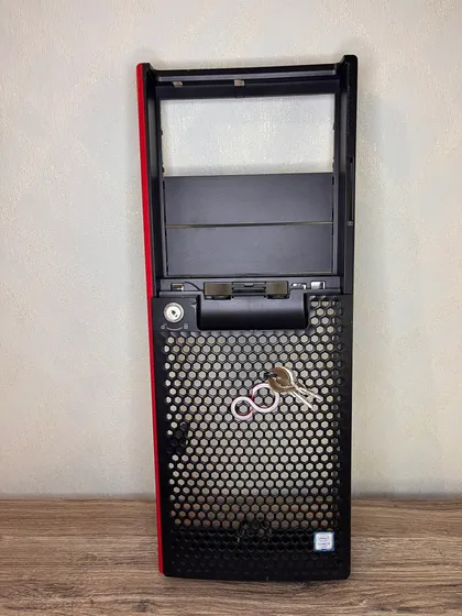 фото, Передня панель з ключами для Fujitsu Primergy TX1330 M2 – оригінал, робоча