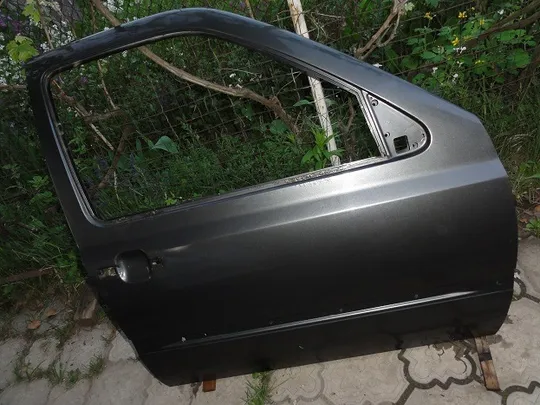 Венто. Гольф3.  передня права дверка. Ціна