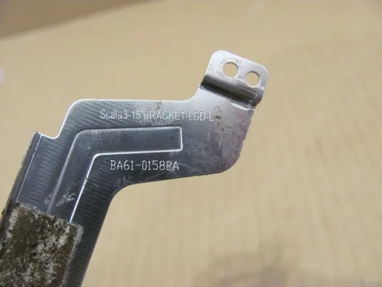 номер0176-22 кріплення BA61-01582A для SAMSUNG NP300 NP300E NP300E5A оригінал Де купити