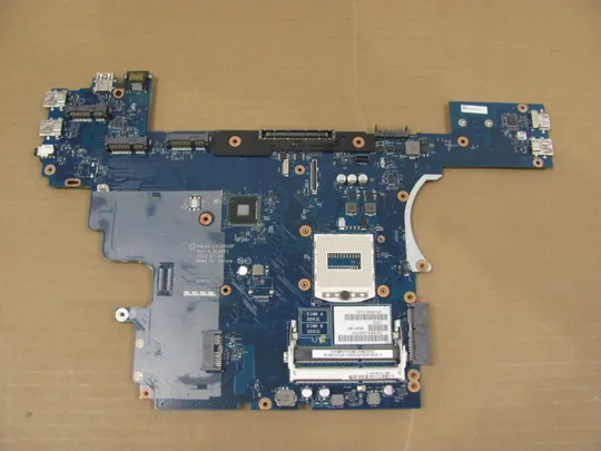 Купити 354-13 материнська плата VALA1 LA-9412P для DELL LATITUDE E6540 оригінал
