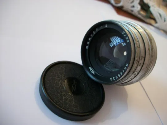 Объектив Юпитер-8 , белый. М-39, черная крышка . Made in USSR . Красногорский завод . Ціна