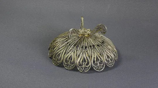 Конфетница скань ваза советский мельхиор БУ ажурна цукерниця золотиста Характеристики