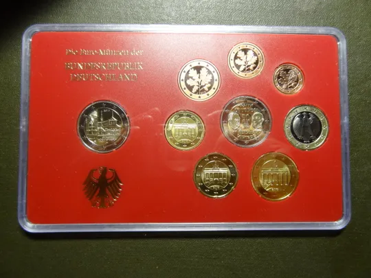 Комплект євромонет Німеччини 2013 J (повний комплект+ 2 ювілейні) UNC Ціна