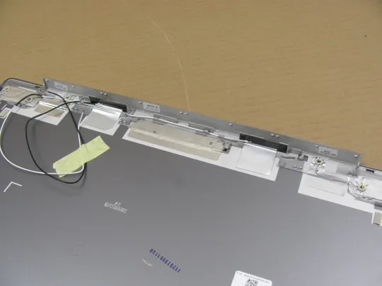 831-2 кришка матриці 13N1-8DA04010A  для  MEDION AKOYA E17201 S17402 P17603  оригінал Недорого