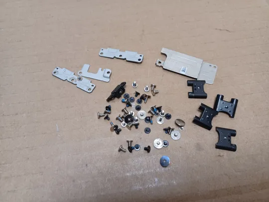 номер1055-8 кріплення комплектуюче гвинти  для Dell XPS 15 9575 5530  2in1  оригінал Ціна