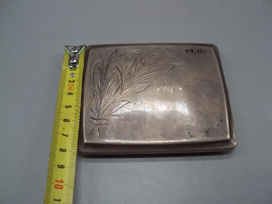 Портсигар резьба узор листья серебро KiM Польша Krupski &amp; Matulewicz вес 119,52 г 8,2х9,9 см №14331 Недорого