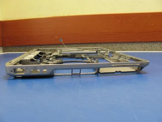 №99-1 Кришка (дно, корито, піддон) корпуса 0FGYXK для Dell Latitude E6530 оригінал Недорого