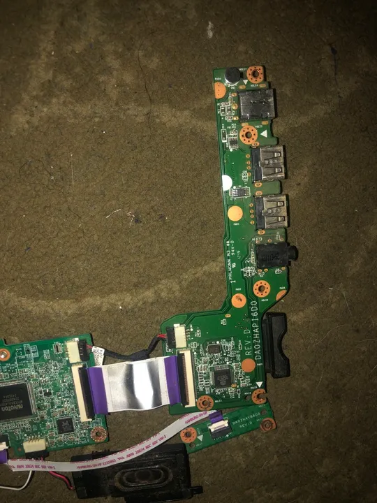 Для Acer Aspire One 725 материнська плата з системою охолодження,wi-fi модулем,динаміками,платами розширення Інтернет-аукціон