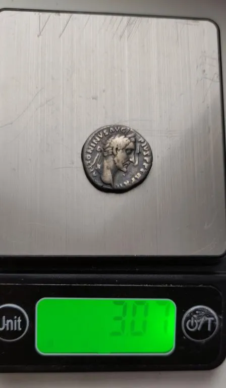 Монета Богиня Удачи Фортуна держит руль, имп Антонин Пий,серебро, древний Рим tpf308 З аукціону