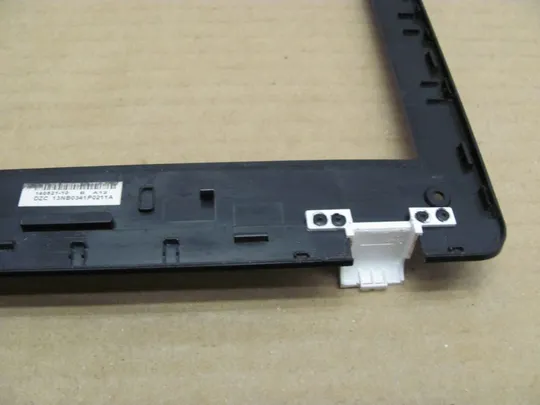 553-23 рамка матриці 13NB0342AP0221 48XJCLBJN10 для ASUS R512 F551 X551 D550 оригінал На торгах