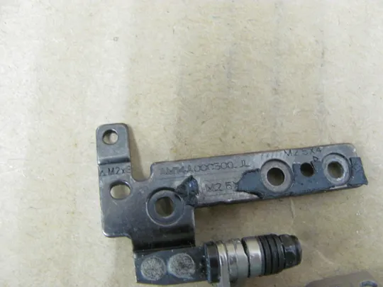 номер0180-3 петлі AM14A000500 AM14A000600 для DELL Latitude E7250 оригінал Де купити