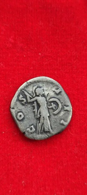 Купити Подлинная монета денарий Минерва с джавелином/дротиком, в другой руке щит,им.Аврелий jm335