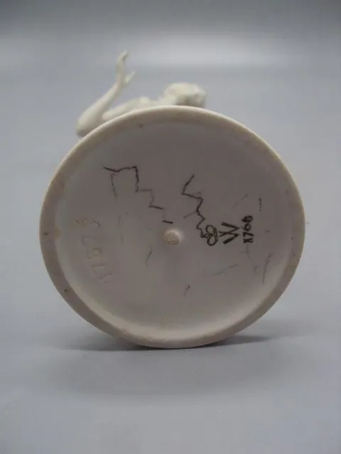 Фигура фарфор статуэтка Валлендорф Германия Wallendorf обнаженная девушка ню высота 21,8 см №14447 Продаж