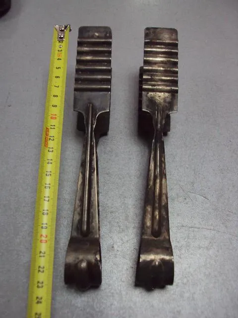 Щипцы мнц для пирожков Кольчугино 0.70 коп длина 23 см лот 2 шт №11319 Ціна