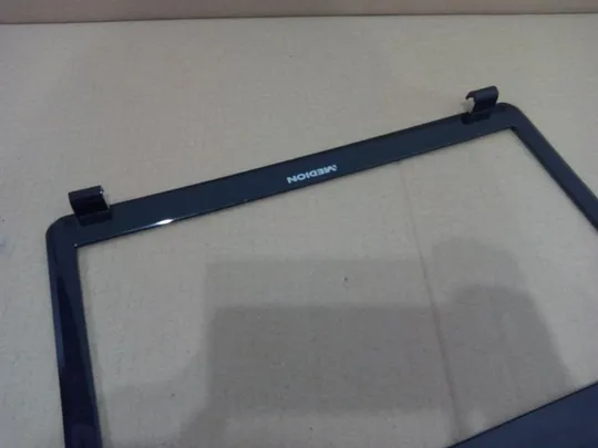 №331-6 рамка матриці 13N0-YHA0K01 для MEDION X6816 X6815 оригінал Продаж