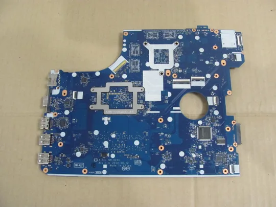 Купити 730-5 материнська плата РОБОЧА AITE1 NM-A221 00HT777  I3-5005U для Lenovo ThinkPad E550 E555 E560 E565 оригінал