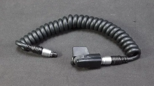 Купити съемный башмак и кабель фотовспышки для пленочных зеркальных фотоаппаратов Olympus OM -1, -2, и др