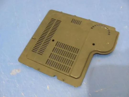 №154-7 сервісна кришка MS20431NP-01 307-631J201-Y31 для MSI 16372 1636 16362 GX610 оригінал Ціна