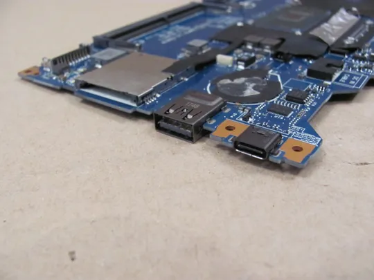 638-15 материнська плата SR2F0 i5-6300U  CDM70 LA-E081P  для  Dell Latitude E5480 оригінал Характеристики