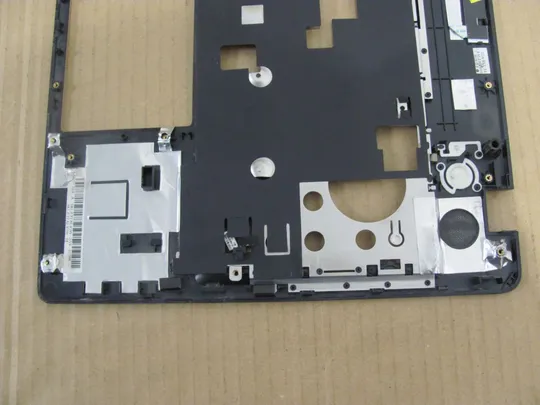 39-1 Кришка панель палмрест 3KLZ3TALV20 для LENOVO Z580 Z585 оригінал З аукціону