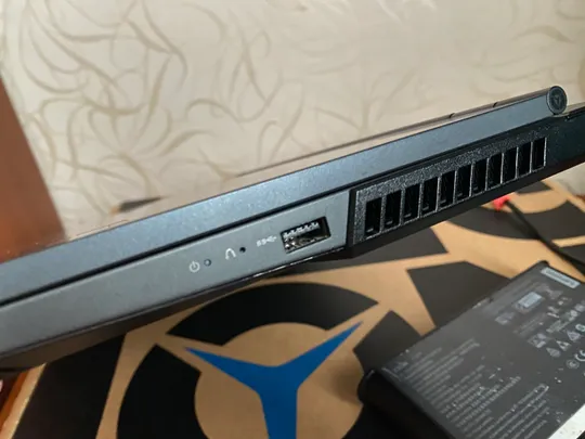 Lenovo Legion 5 ( 15.6" ips 120Гц, intel i7-10750H, Nvidia RTX 2060 6Gb, 32Гб DDR4 Kingston FURY, Wi-Fi 6, Bluetooth 5.0, Type-C, батарея 5 годин ) в Україні