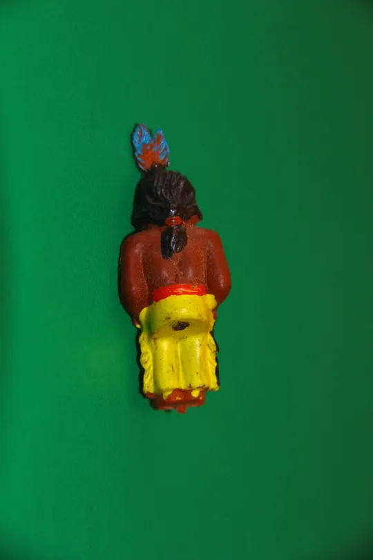 Купити індіанець ГДР 099 ПІДЛІТОК ЩО СИДИТЬ Олександр Гейнер РІДКІСНІ КОЛЬОРИ