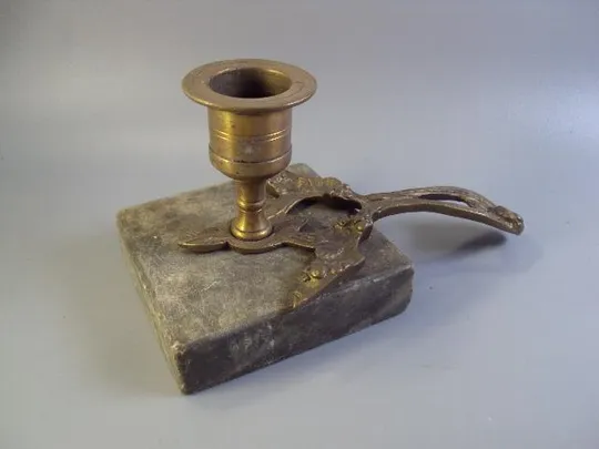 Подсвечник с ручкой листок листик виноград на мраморной подставке маленький высота 7,5 см (№ 1199) Ціна