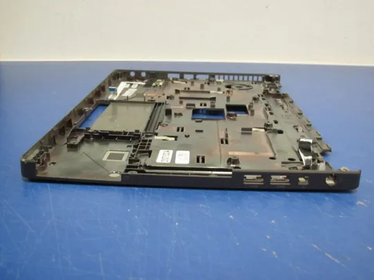 №130-32 Кришка панель палмрест тачпад 684338-001 6070B0569102 для HP PROBOOK 6470b 6475b оригінал Де купити