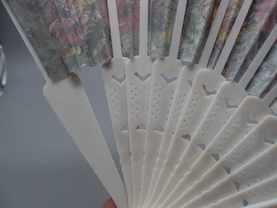 Веер узор цветы цветочки пластик, ткань, кружево длина 23 см (есть поломка) №15906 Торговий майданчик