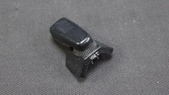 съемный башмак-адаптер выносной вспышки для фотоаппаратов Olympus OM-1n, OM-2n модель Shoe-4 З аукціону